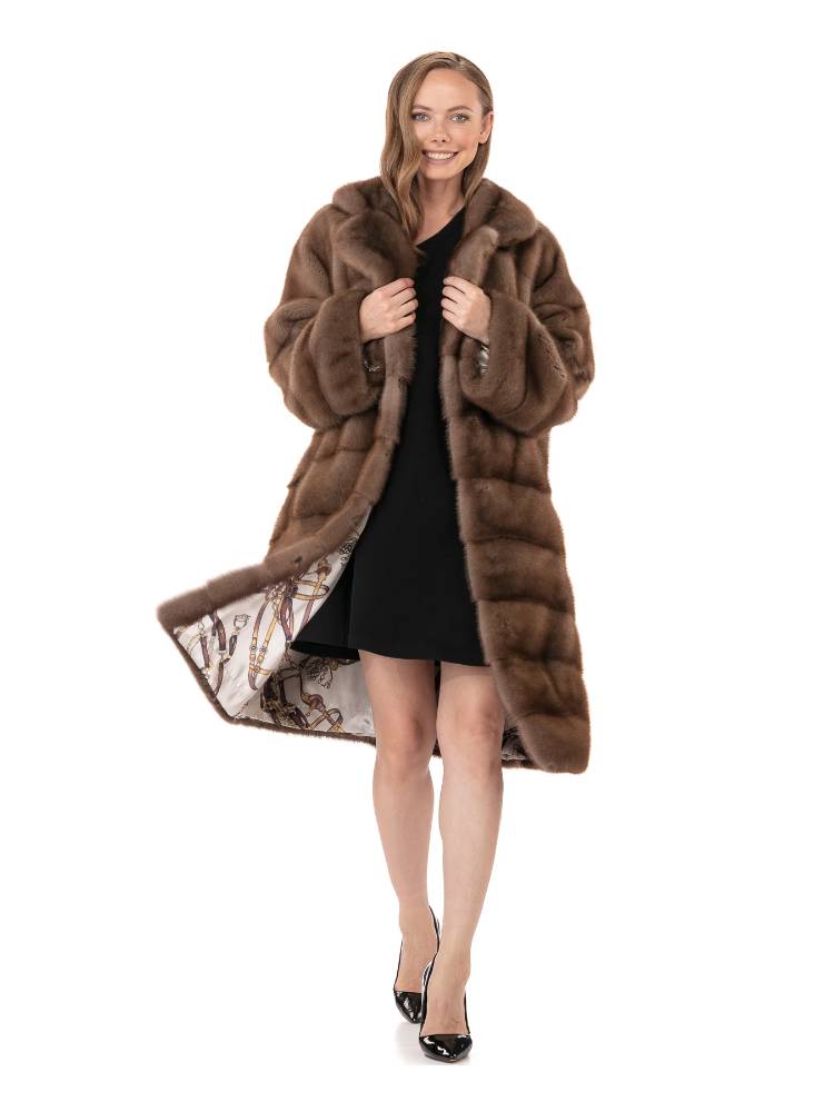 Шуба из норки с воротником